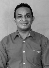 Foto de CANTOR CARLOS MAGNO