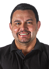 Foto de JUNIOR CACERES PINHAIS JOVEM