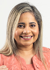 Foto de CANTORA DÉBORA CRISTIANE