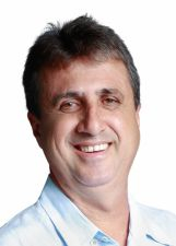 Foto de LINDOMAR TUBARÃO